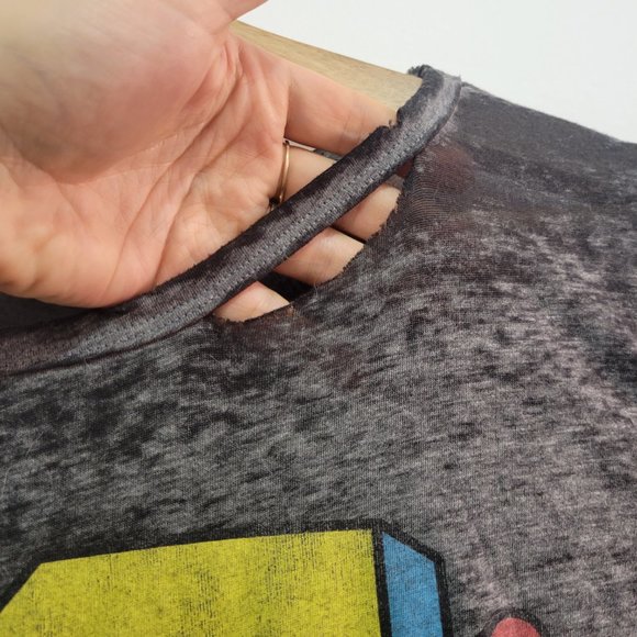 Distressed MTV T-Shirt - Picture 2 of 5